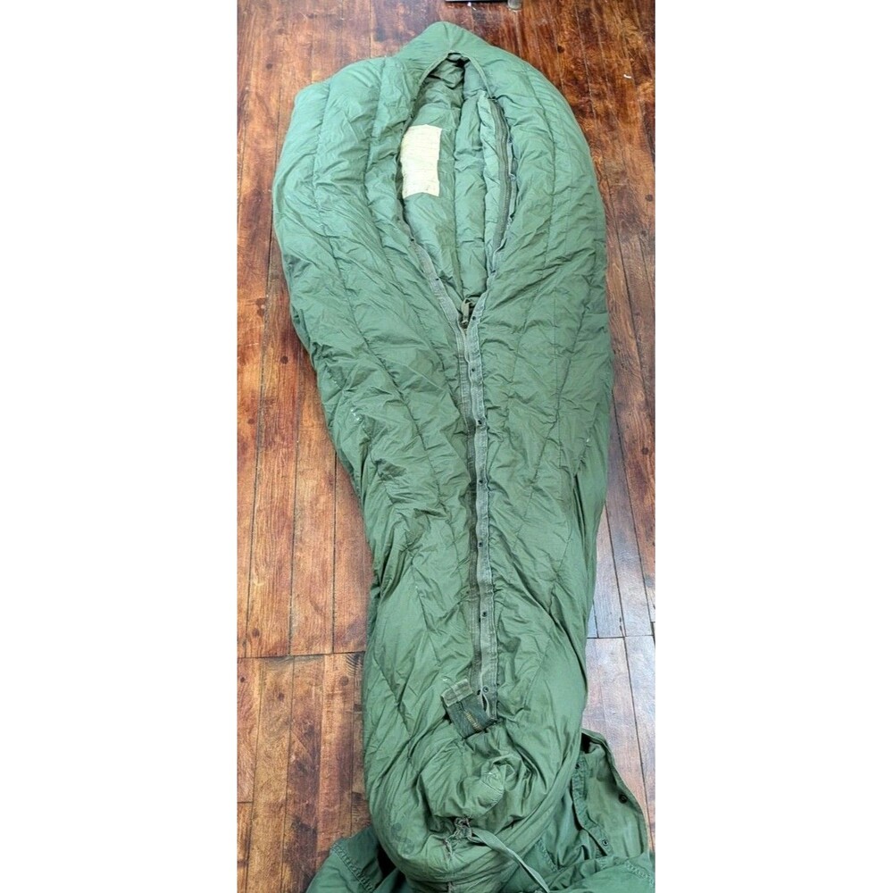 USGI Army M-1949 Mountain Sleeping Bag Artic WW2 Vietnam Feather & Down Filled